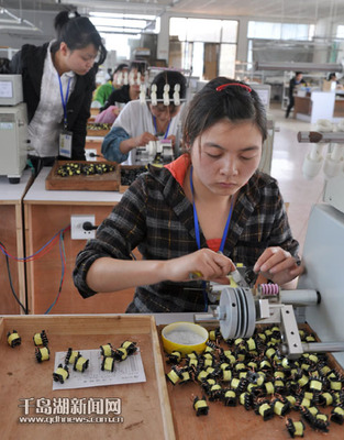 華久科技通訊設備產量翻番 創(chuàng)新驅動與產業(yè)升級的雙重奏